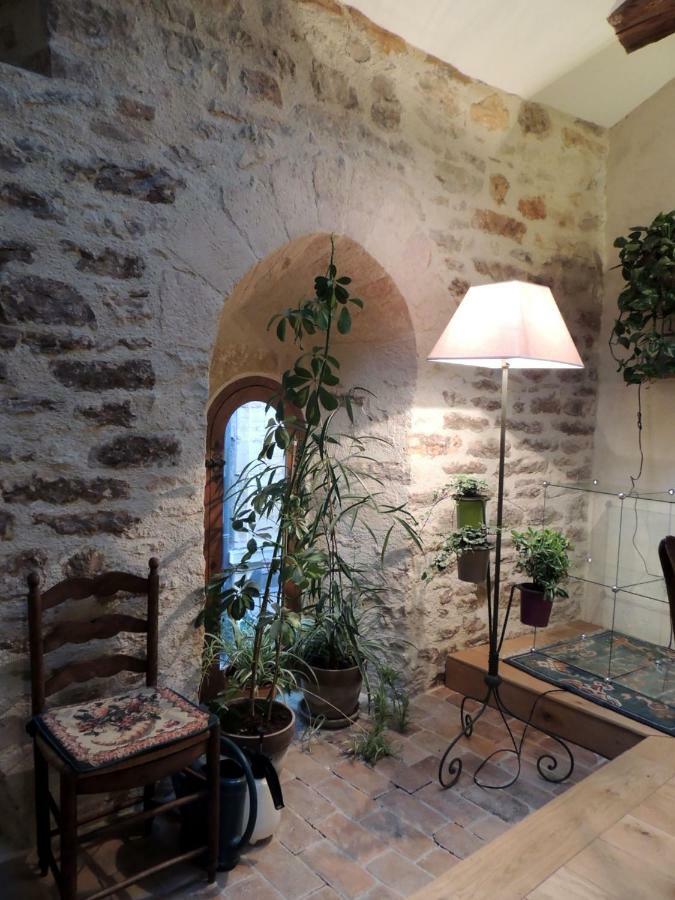 Maison Romane 1136 Клюни Экстерьер фото